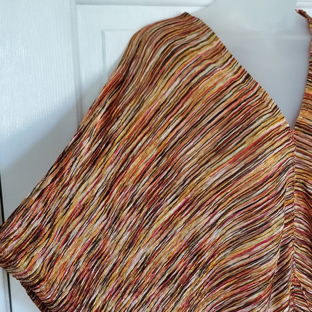Multicolor Top - Picture 3 of 4